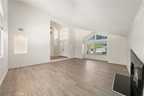 Tiny photo for 914 Sterling Oaks Court, Oak Park, CA 91377 (MLS # SR26191485)