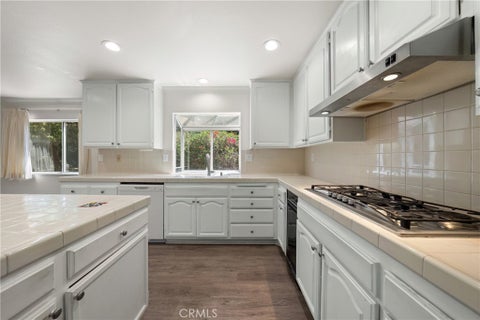 Tiny photo for 914 Sterling Oaks Court, Oak Park, CA 91377 (MLS # SR26191485)