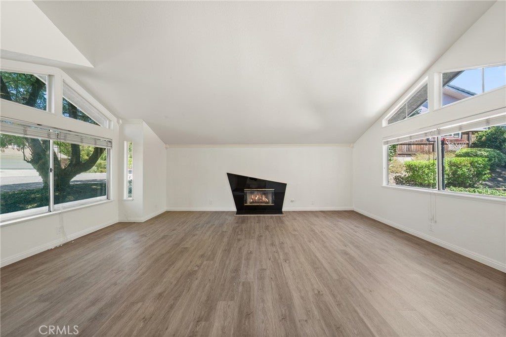 914 Sterling Oaks Court