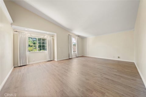 Tiny photo for 914 Sterling Oaks Court, Oak Park, CA 91377 (MLS # SR26191485)