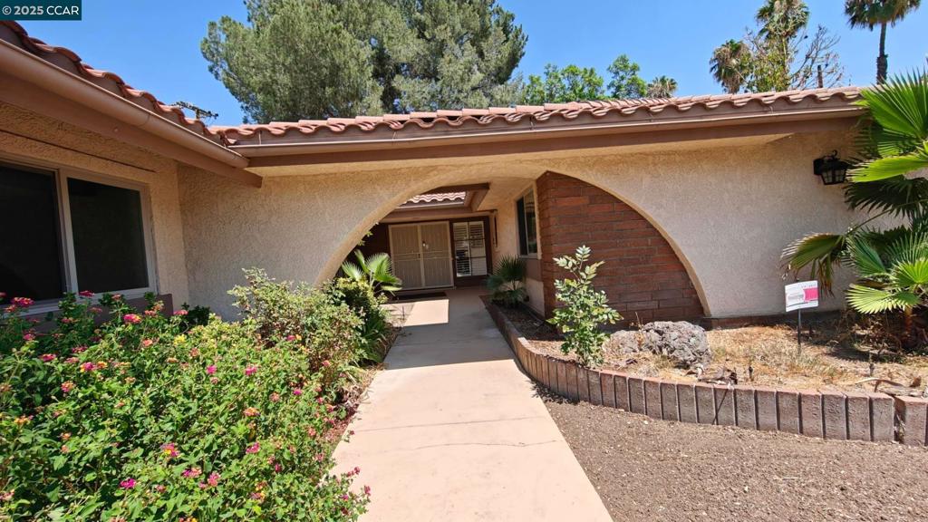 1023 Le Conte Dr