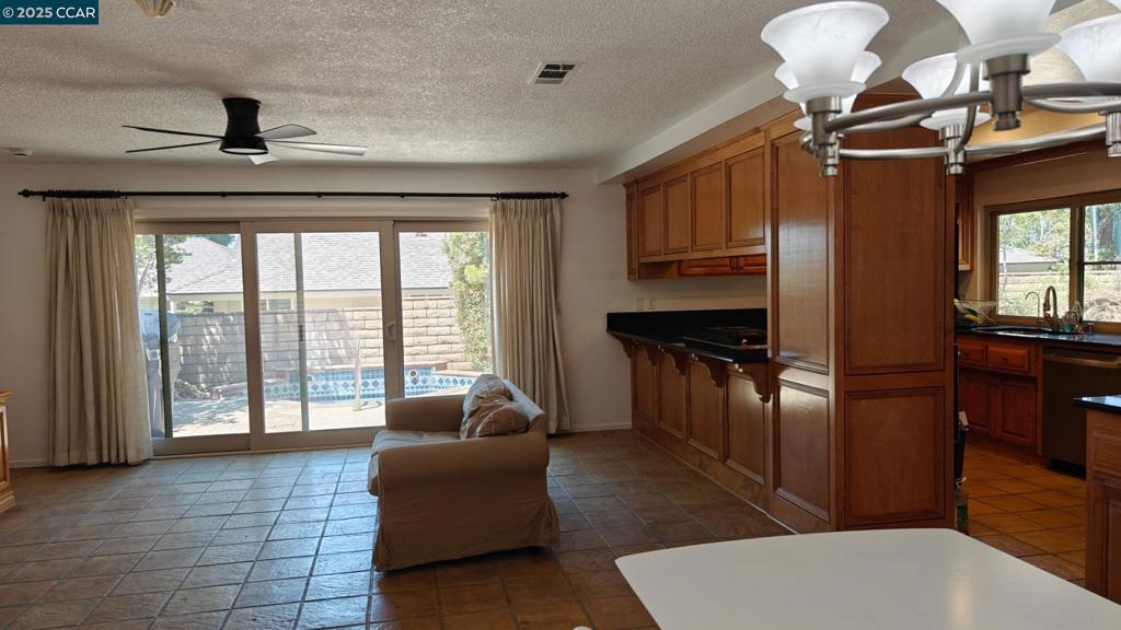 1023 Le Conte Dr