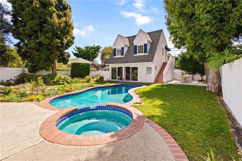 2936 Castle Heights