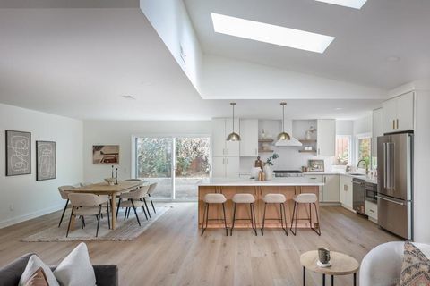 1028 Daisy Ave Carlsbad CA 92011