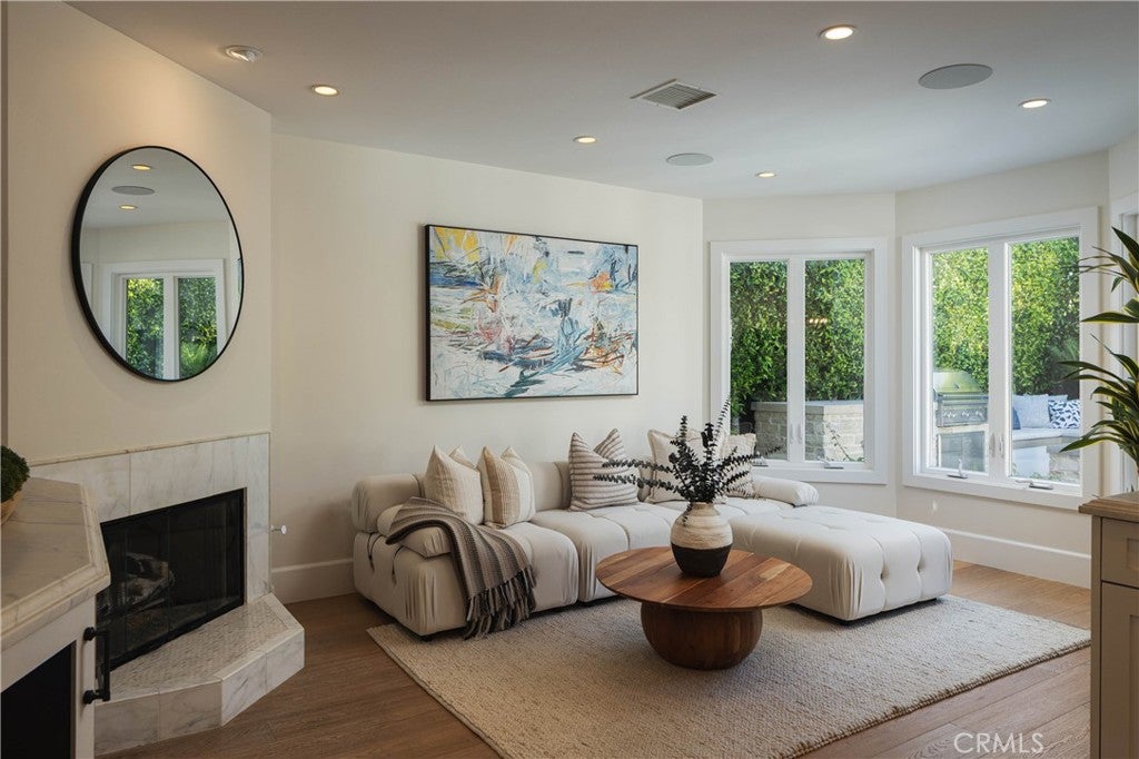 433 Seaward, Corona Del Mar CA 92625 - Photo 15