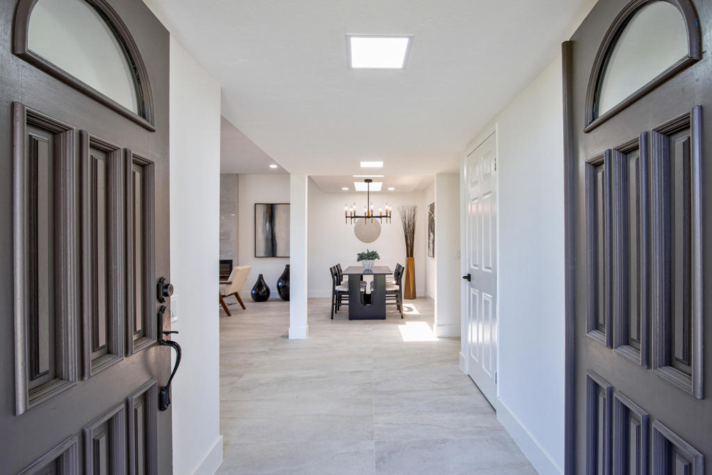 34 La Cerra Drive