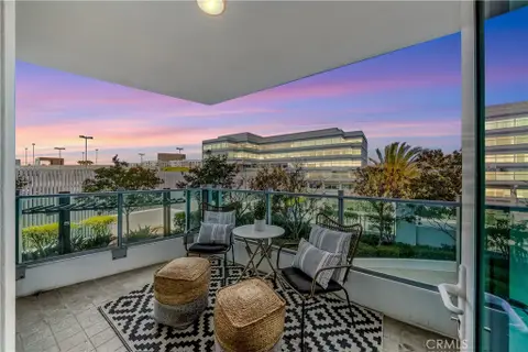 MLS: OC26153970