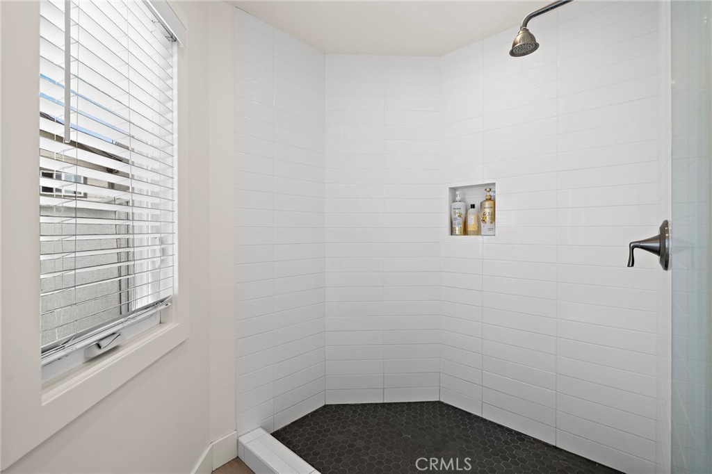 West Newport Beach (WSNB) - Residential Income