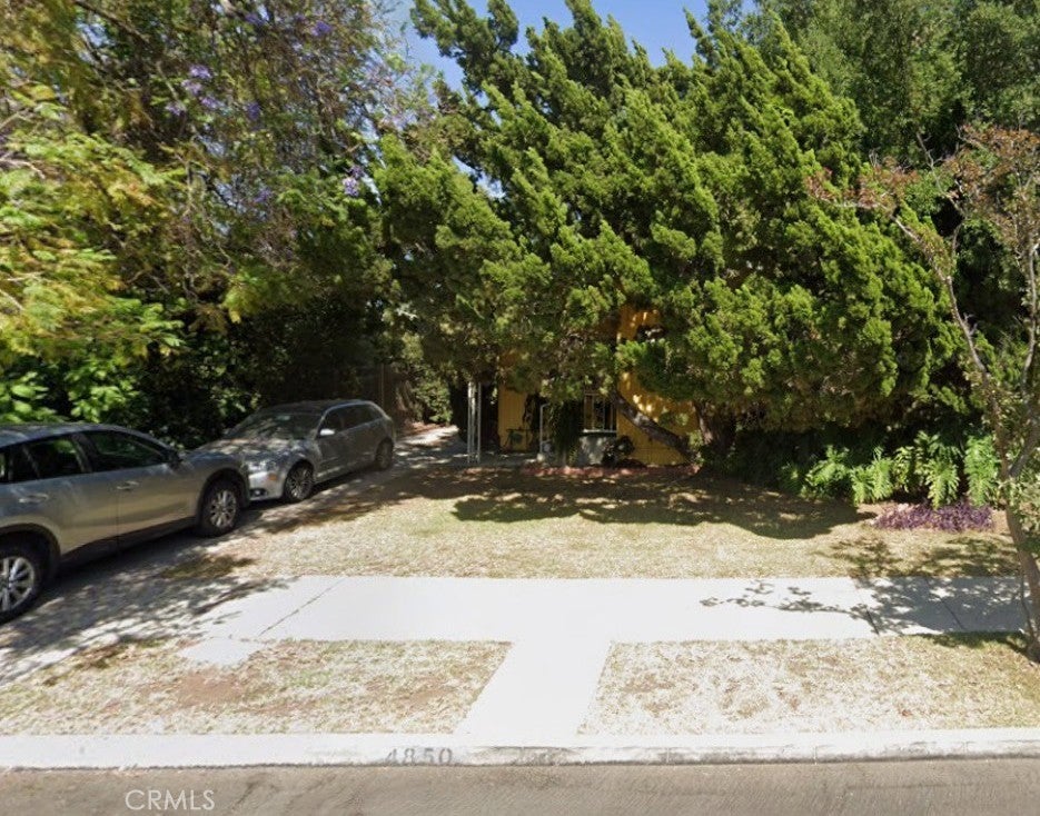 4850 N Maywood