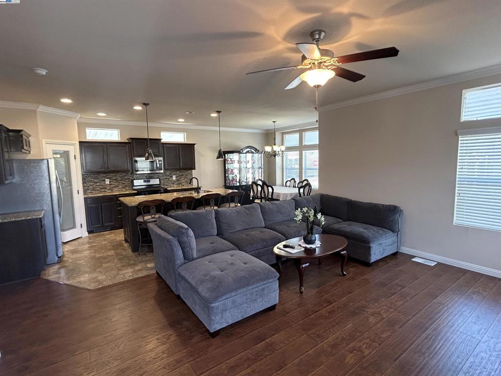 HAYWARD - Manufactured In Park