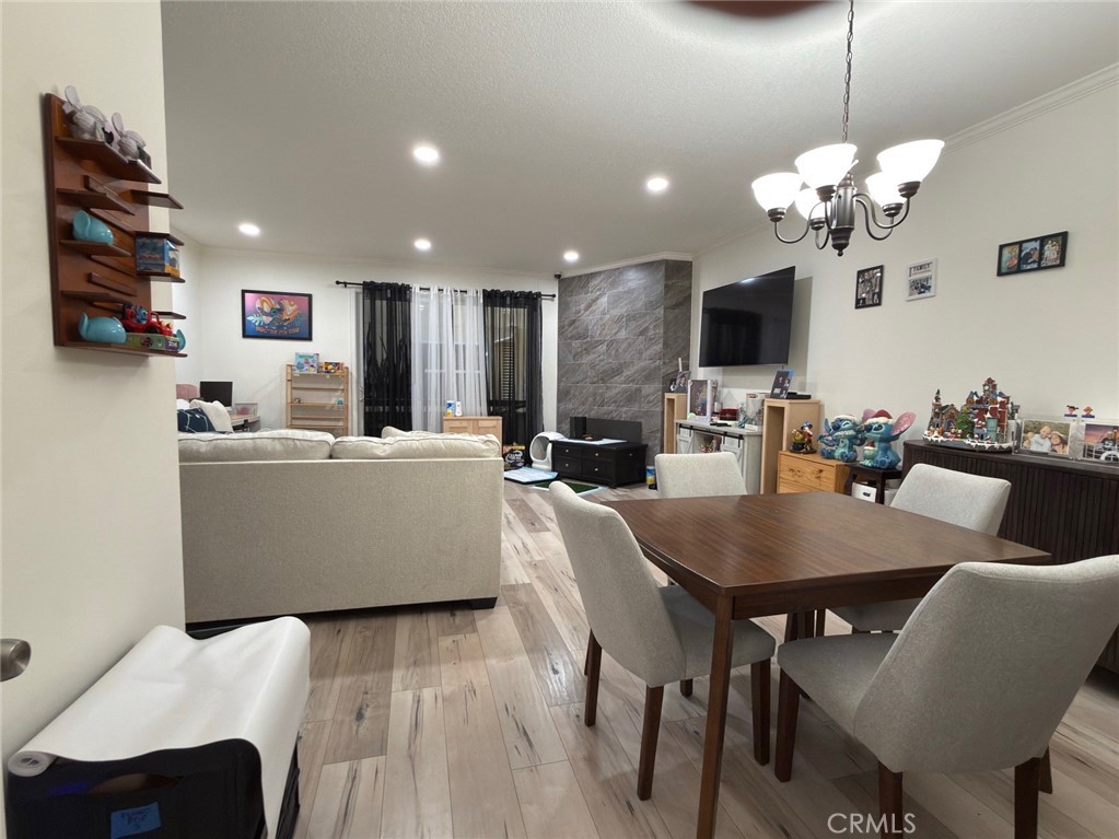 13214 Moorpark Street 108