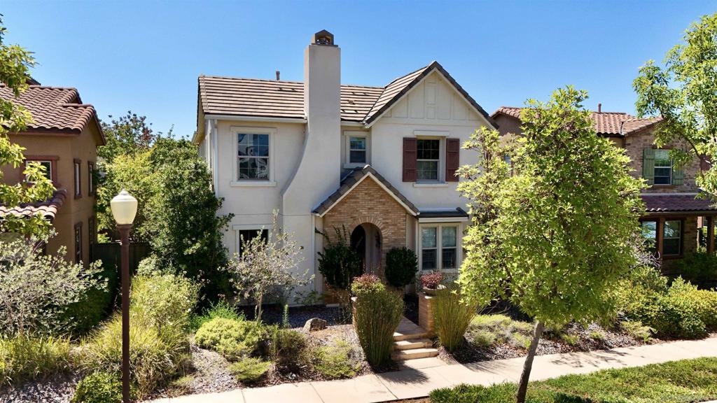 Welcome to this stunning 4-bedroom, 3-bath home offering 2,077 sq. ft. of stylish living in the sought-after Del Sur/4S Ranch community. This light-filled residence features an open floor plan, a spacious kitchen with ample cabinetry, and inviting living spaces perfect for entertaining. The primary suite boasts a walk-in closet and a spa-like bath, while additional bedrooms provide versatility for family, guests, or a home office. Ideally situated near top-rated schools, parks, shopping, and dining, this home is also just minutes from Santaluz and several premier country clubs. Experience the perfect blend of comfort and convenience in one of North County’s most desirable neighborhoods.