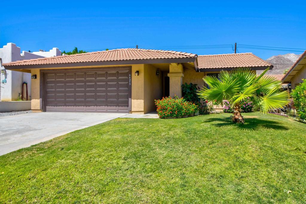 54275 Avenida Martinez