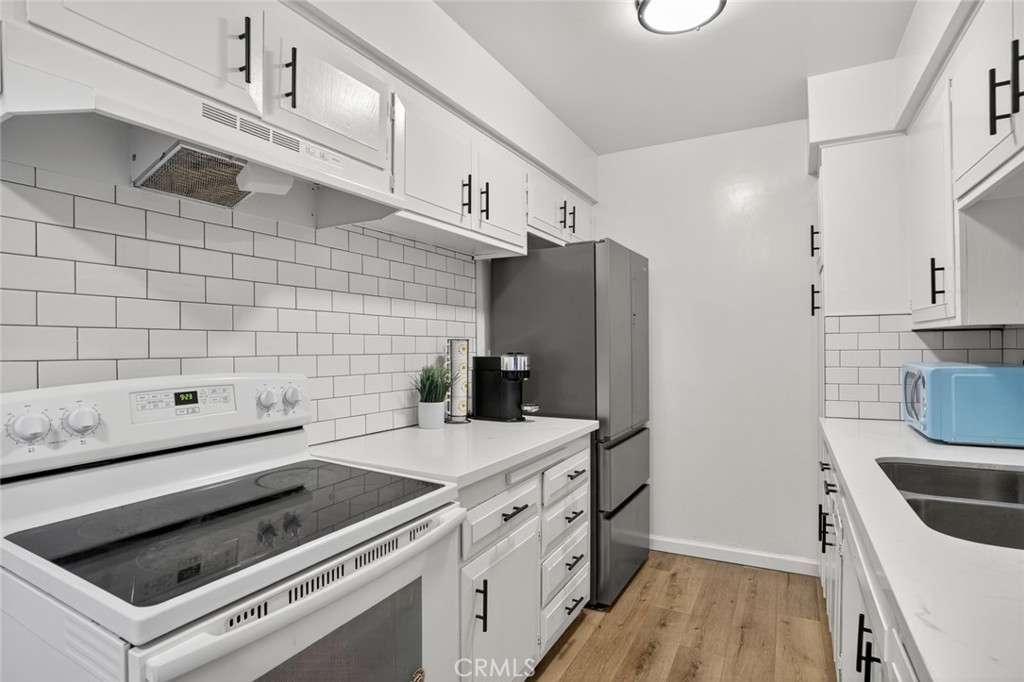 Lynn Manor (LNM) - Residential