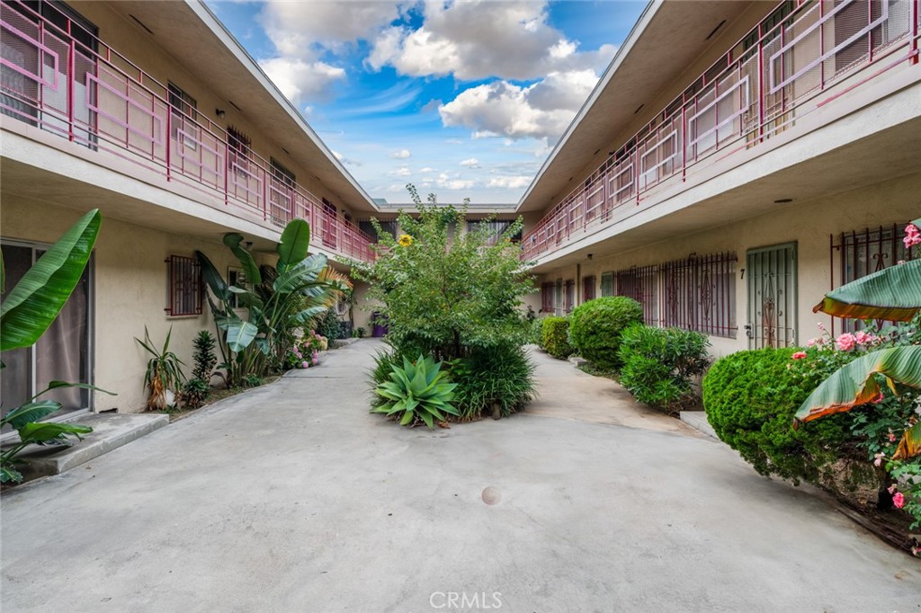 Lynn Manor (LNM) - Residential