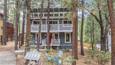 Photo of 41747 Comstock LN, Big Bear Lake, CA 92315 (MLS # IG26140167)