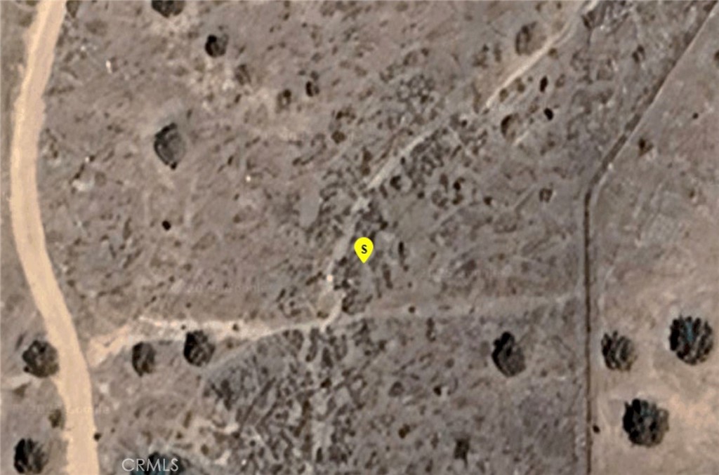 Opportunity to own prime High Desert land in Phelan. This flat 1.47-Acre parcel offers great potential to make it your own unique oasis. Enjoy wide-open skies, peaceful surroundings, and beautiful mountain views that show off what comes with living in Phelan.