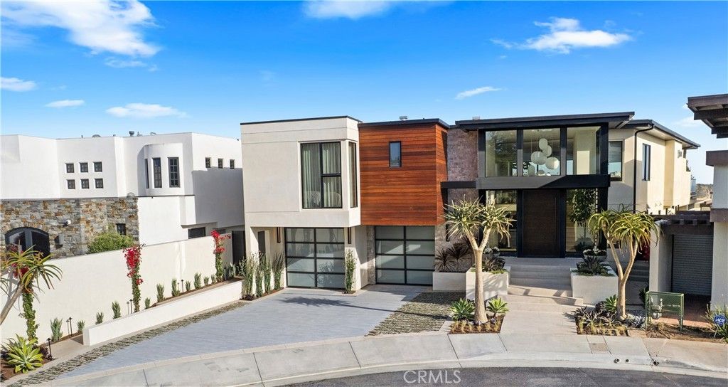 Photo of 23502 Seaward Isle Isle, Dana Point, CA 92629 (MLS # OC26071269)