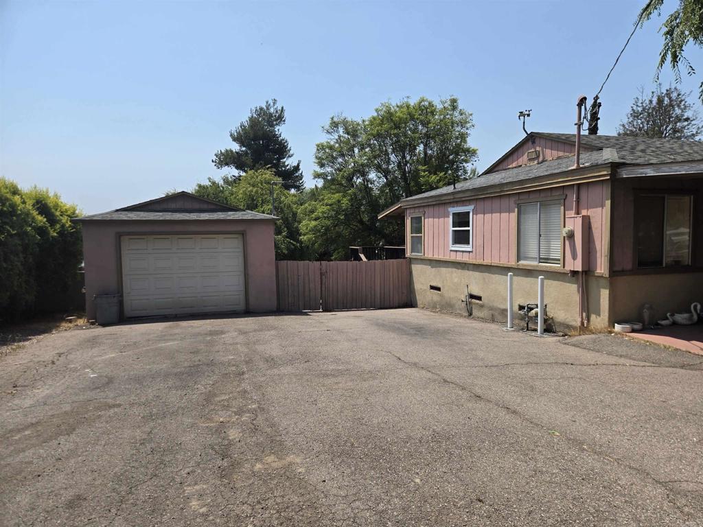 3560 Ybarra Road