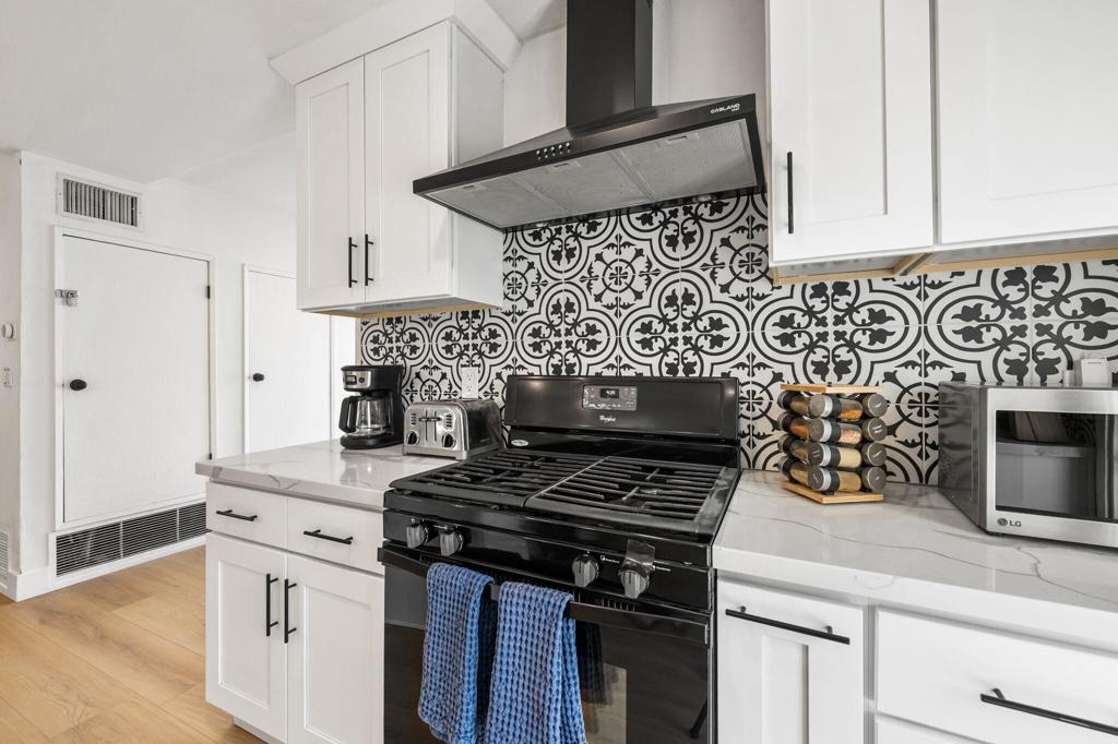 Victoria Park/Vista Norte - Residential Lease