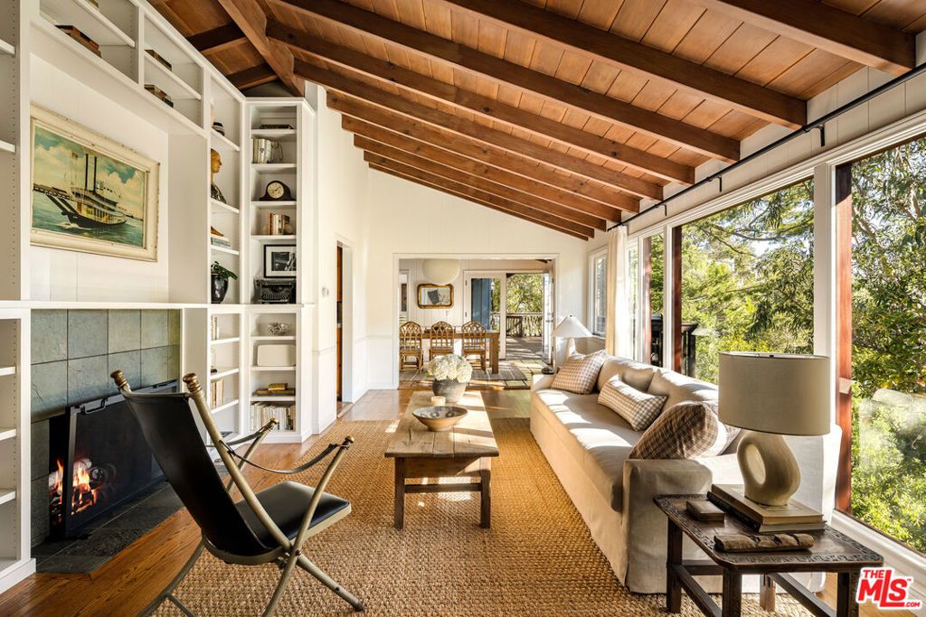Photo of 2415 Castilian Drive, Los Angeles, CA 90068 (MLS # 25580067)