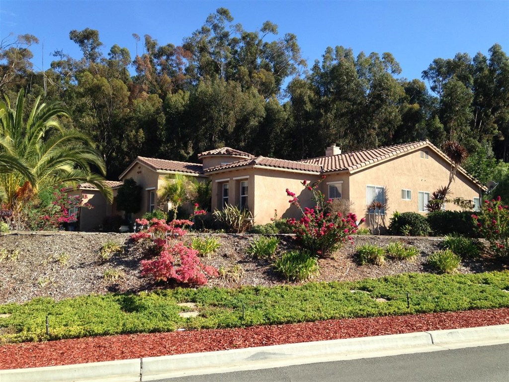 Wonderful family layout on one story, one acre property. Separate living room, dining room, family room. One 'bedroom' now used as office with wall of shelves. Marble floor entry, hallways, kitchen and family room. Master bath also marble. Assessor shows 2 car attached garage. There is additional small garage separate from the house which is good for storage or motorcycles, or outside play area. Well-appointed kitchen with breakfast nook area, attached as open concept to family room. Laundry room in home. Equipment: Garage Door Opener, Range/Oven Other Fees: 0 Topography: LL,GSL