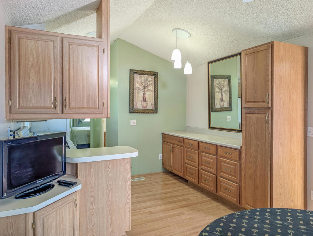 Not Applicable-1 - Manufactured In Park