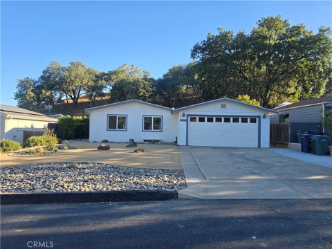 Photo of 2510 Bridle Trail LN, Paso Robles, CA 93446 (MLS # NS26147986)