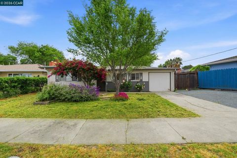 Photo of 3971 San Juan Dr Dr, Pittsburg, CA 94565 (MLS # 41130236)