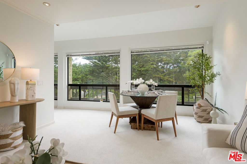 67 Seaview Drive