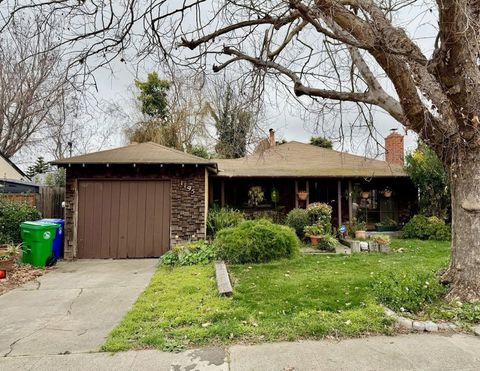 Photo of 1195 1195 Via Esperanza, San Lorenzo, CA 94580 (MLS # 41124292)