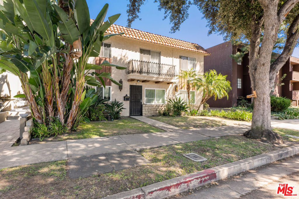 4156 Tujunga Avenue