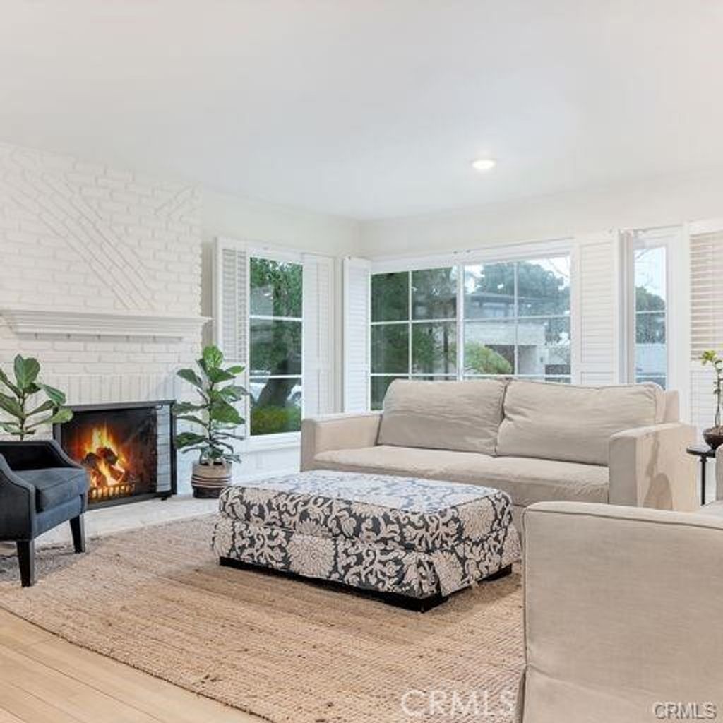Photo of 2831 Bayshore Drive, Newport Beach, CA 92663 (MLS # NP26047479)
