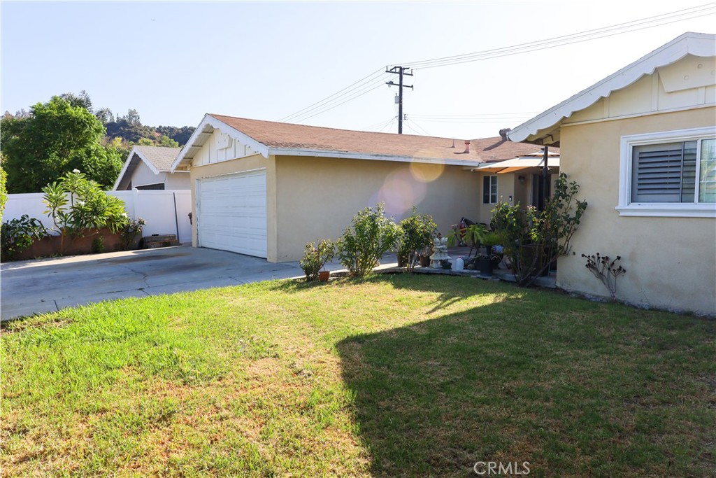 Discover your perfect home in the heart of La Puente! This beautifully maintained 4-bedroom, 2-bathroom residence offers spacious living with a bright, open floor plan ideal for families and entertaining. Enjoy a modern kitchen with appliances, a cozy living room, and generously sized bedrooms for ultimate comfort. The home also features a private backyard perfect for relaxing or hosting gatherings. Conveniently located near schools, parks, shopping, and major freeways, this move-in ready gem combines suburban charm with unbeatable accessibility. Don’t miss your chance to own this inviting La Puente home—schedule a tour today!