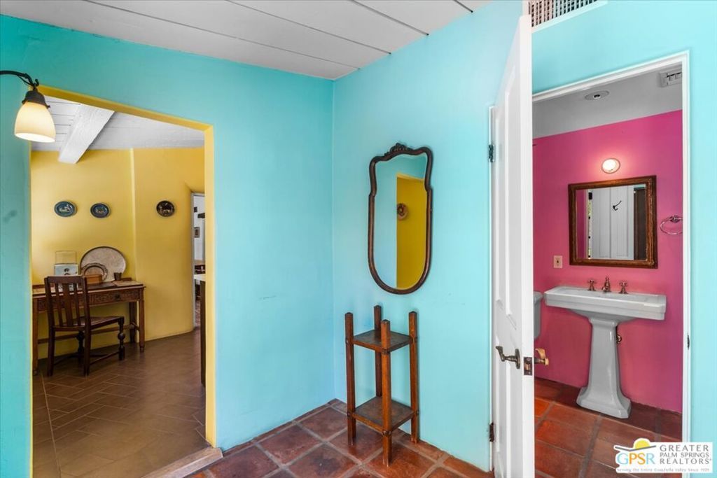 listing image 130721979863687294674