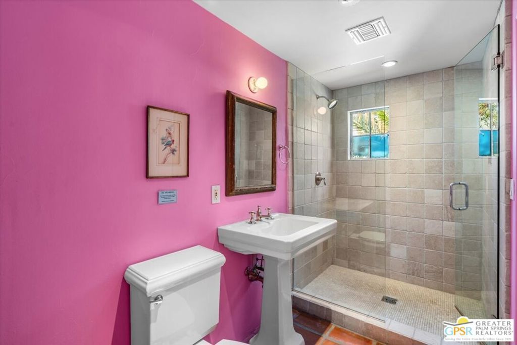 listing image 130722721141917781372