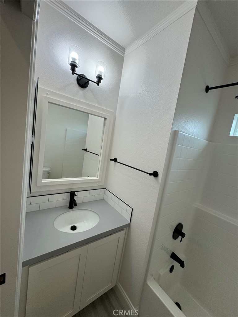 2627 E La Palma Avenue 18