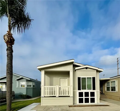 MLS: OC26015411