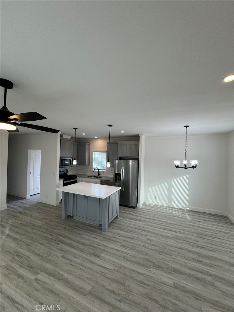 2627 E La Palma Avenue 18