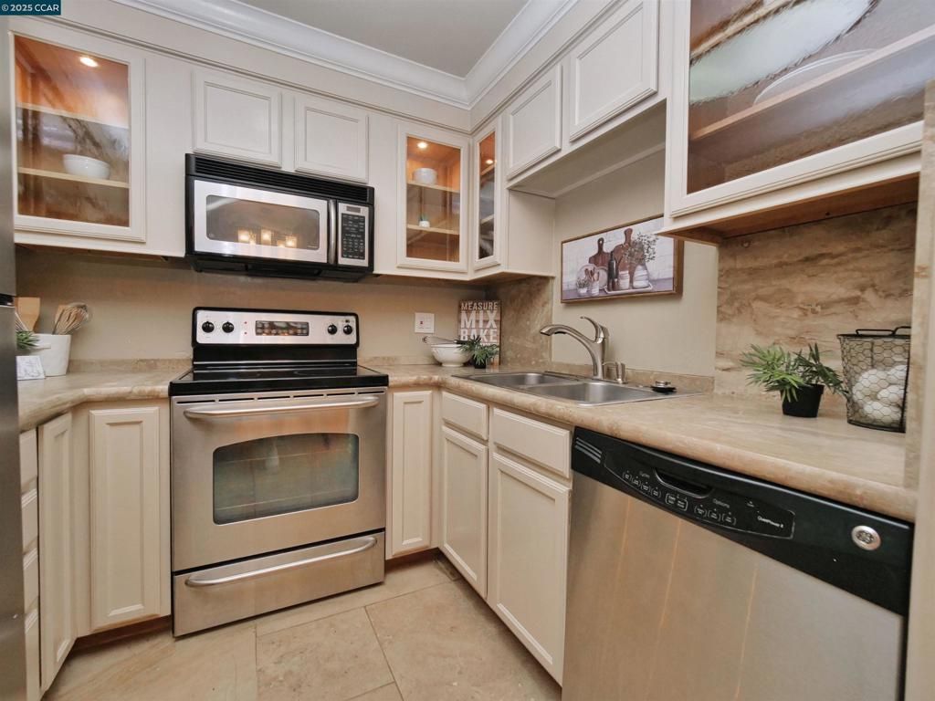listing image 130723246435551104677