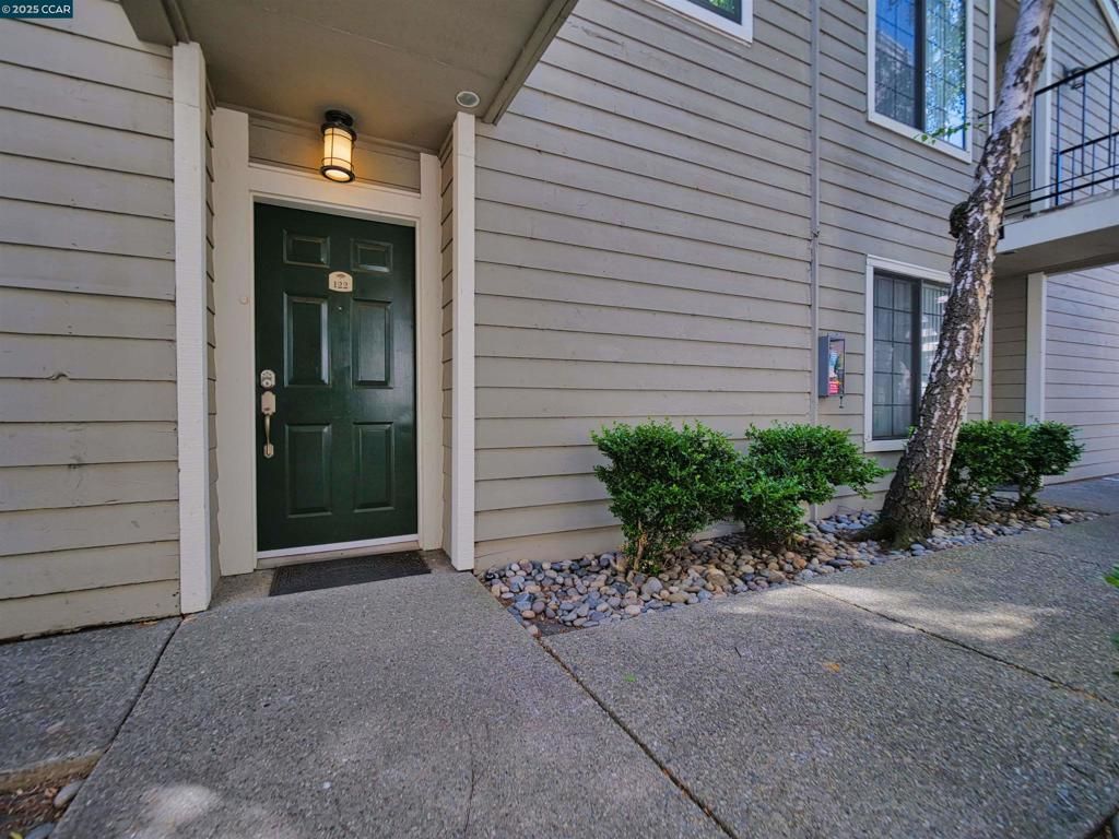 listing image 130727025206417066139