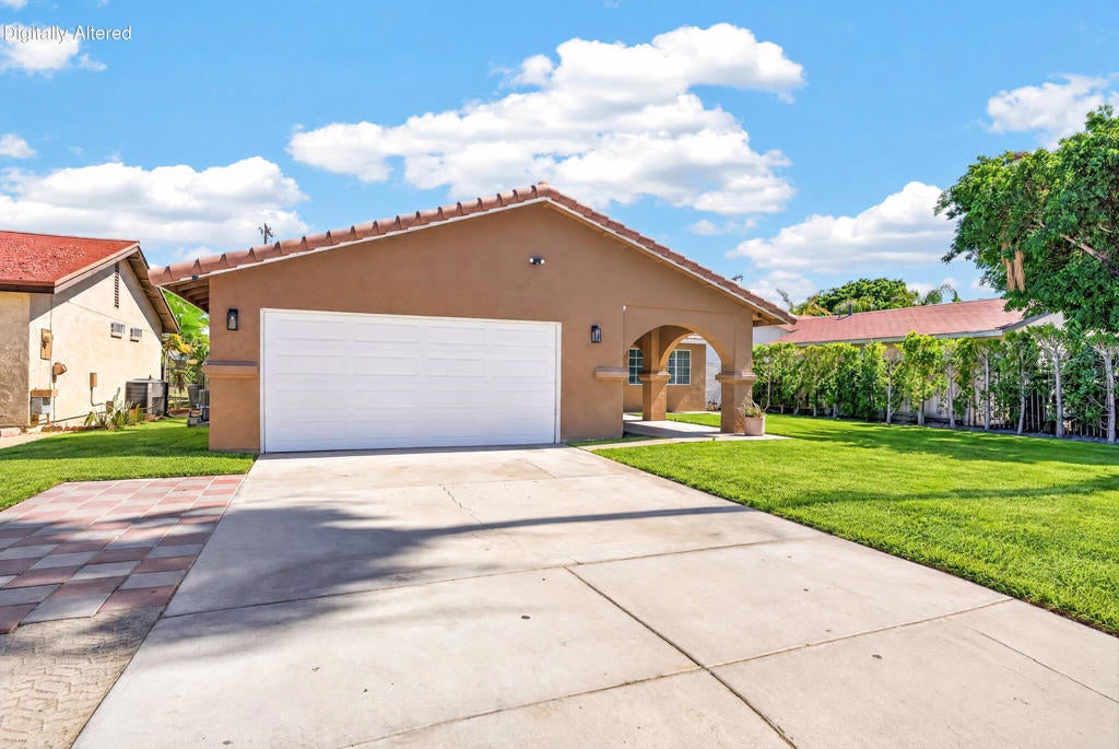 31110 Avenida Maravilla