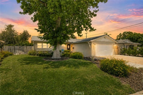 Photo of 22334 Criswell Street, Woodland Hills, CA 91303 (MLS # SR26130106)