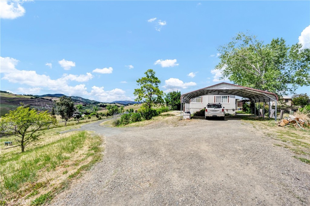 4538 Hill Road