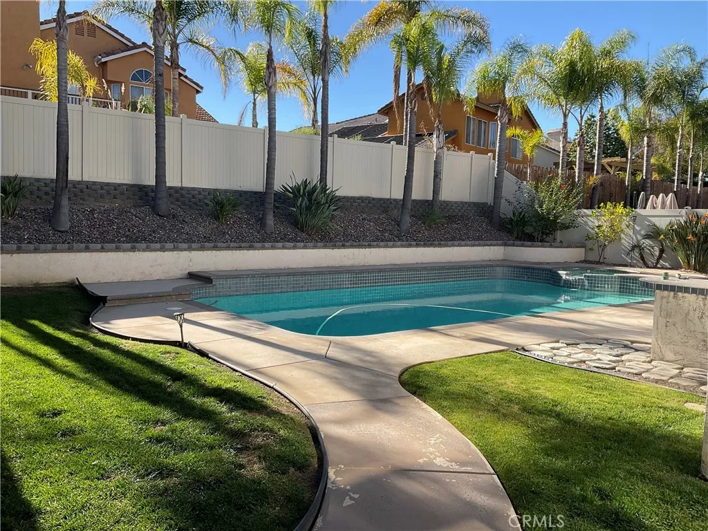 Temecula, California 92591, United States, 5 Bedrooms Bedrooms, ,4 BathroomsBathrooms,Residential,Active,256545