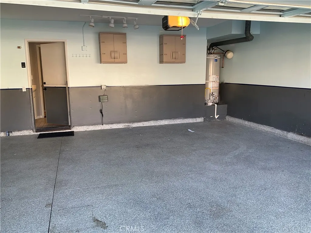 Temecula, California 92591, United States, 5 Bedrooms Bedrooms, ,4 BathroomsBathrooms,Residential,Active,256545