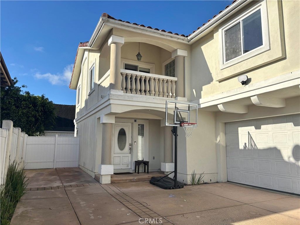 Photo of 2116 Ernest Avenue #B, Redondo Beach, CA 90278 (MLS # SB26048430)
