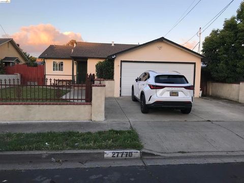 Photo of 27770 Dickens Ave, Hayward, CA 94544 (MLS # 41132394)