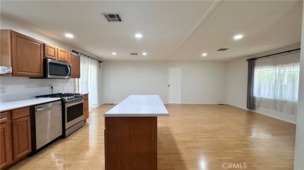 14055 Lake View Drive