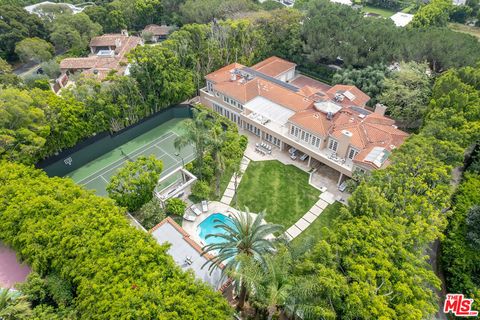 Photo of 407 Robert Lane, Beverly Hills, CA 90210 (MLS # 26673247)